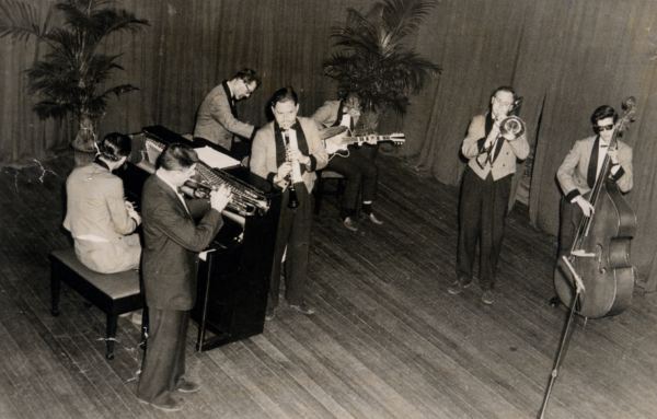 Peter O'Neil's Dixie Landers - Macao, 1960